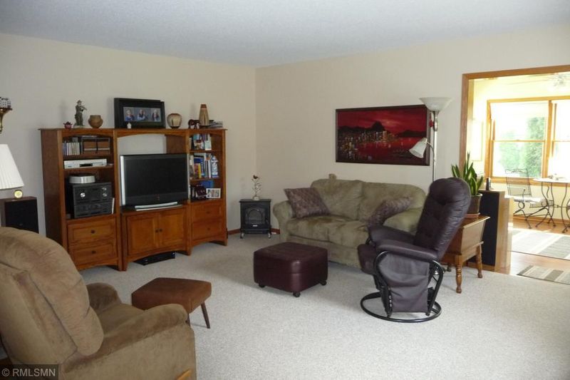 1025 State St W, Cannon Falls, MN 55009