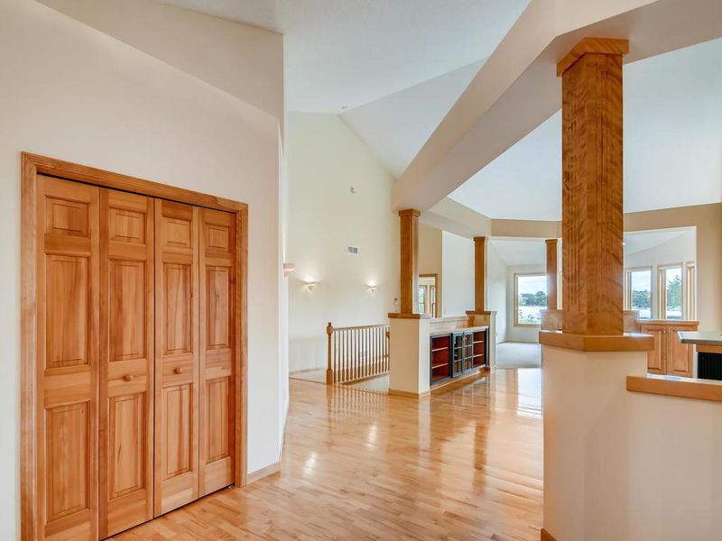 4740 Birch Cove Dr, White Bear Lake, MN 55110