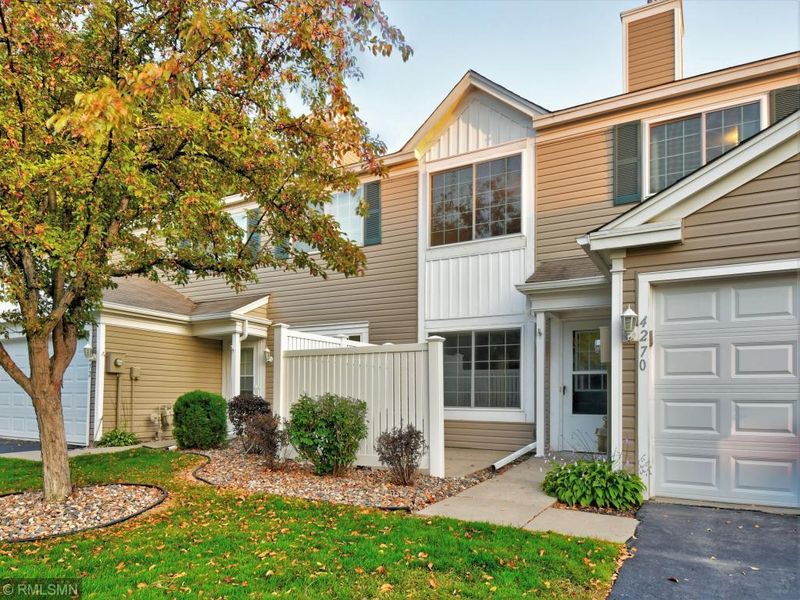 4270 Meghan Ln #103, Eagan, MN 55122