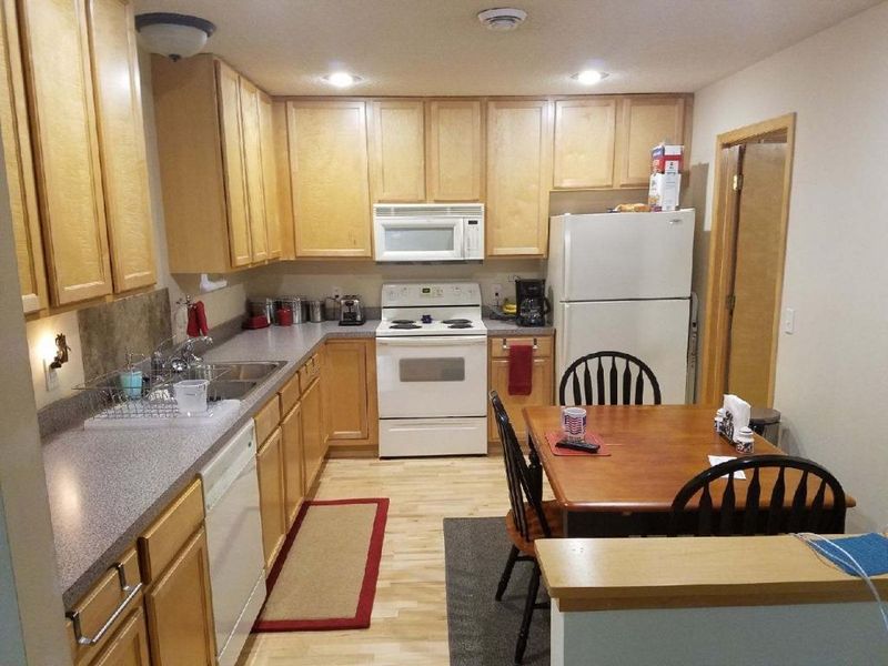 611 Ford St E, Northfield, MN 55057