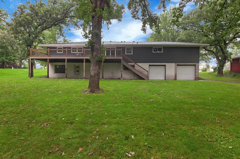 1374 10th St NE, Sauk Rapids, MN 56379