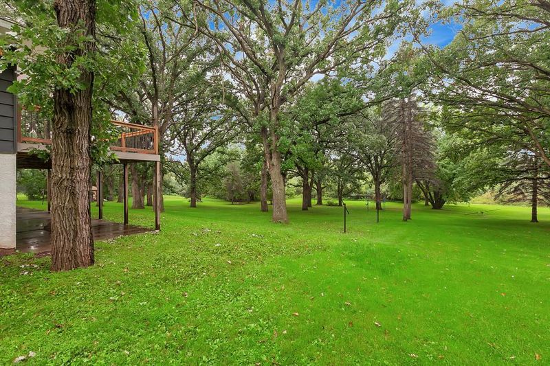 1374 10th St NE, Sauk Rapids, MN 56379