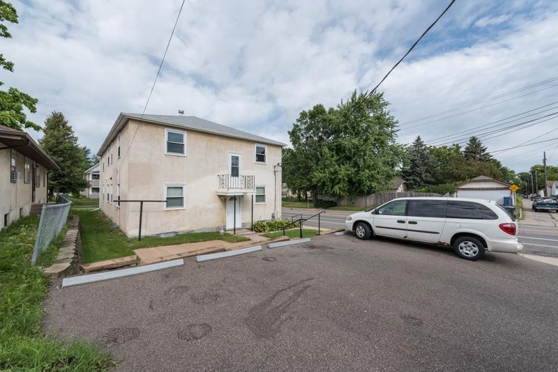 3758 Queen Ave N, Minneapolis, MN 55412