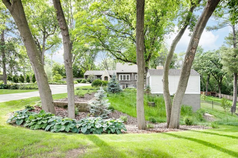 5558 Wingwood Ct, Minnetonka, MN 55345