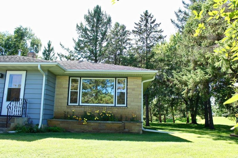 1007 County Road 4, Saint Cloud, MN 56303