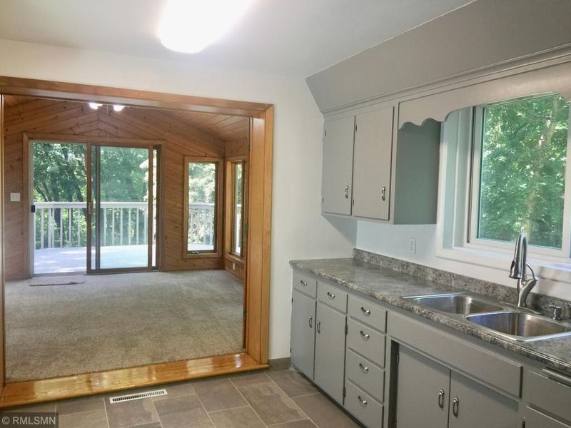 342 11th Ave NW, New Brighton, MN 55112
