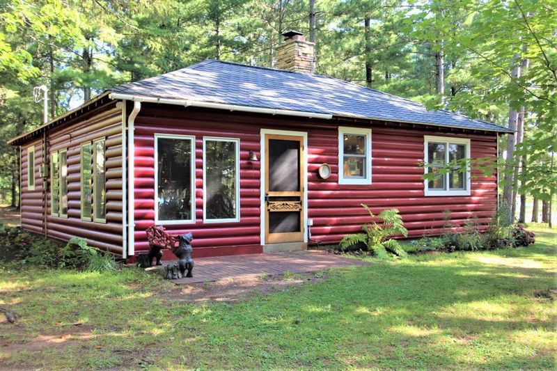 7681 Round Lake Dr, Danbury, WI 54830