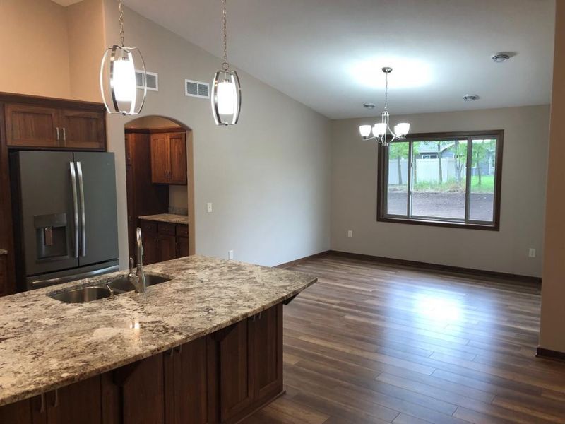 1624 Hurst Castle Rd, Saint Cloud, MN 56303