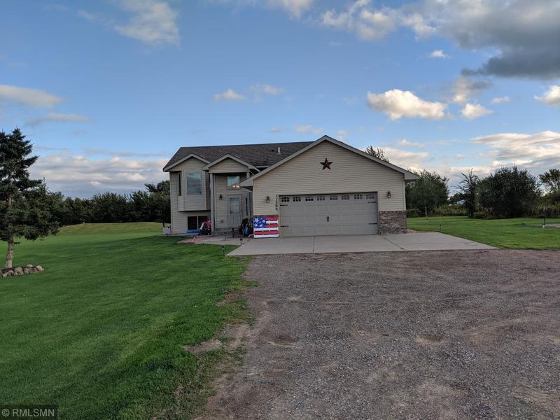 11399 83rd St, Princeton, MN 55371