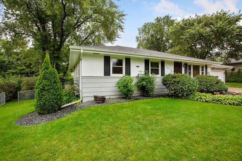 10109 Upton Rd, Bloomington, MN 55431