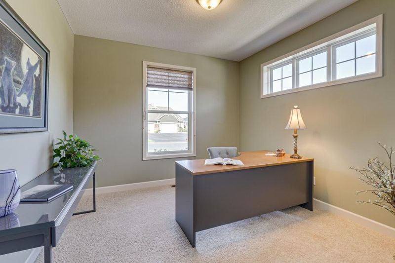 3526 Sawgrass Trl E, Eagan, MN 55123