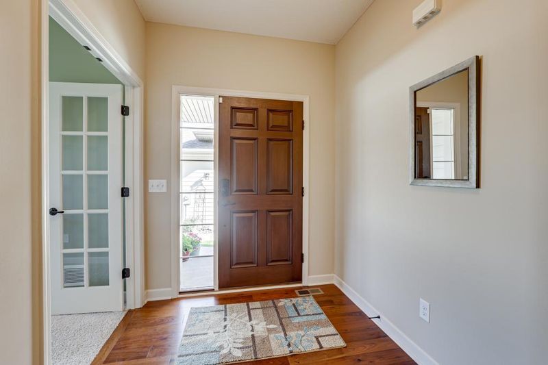 3526 Sawgrass Trl E, Eagan, MN 55123