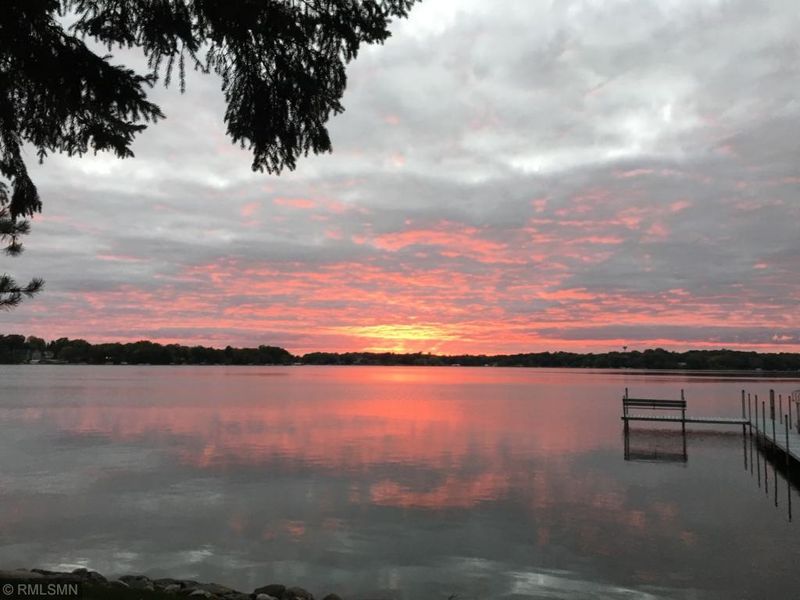 1405 Rest Point Rd, Mound, MN 55364