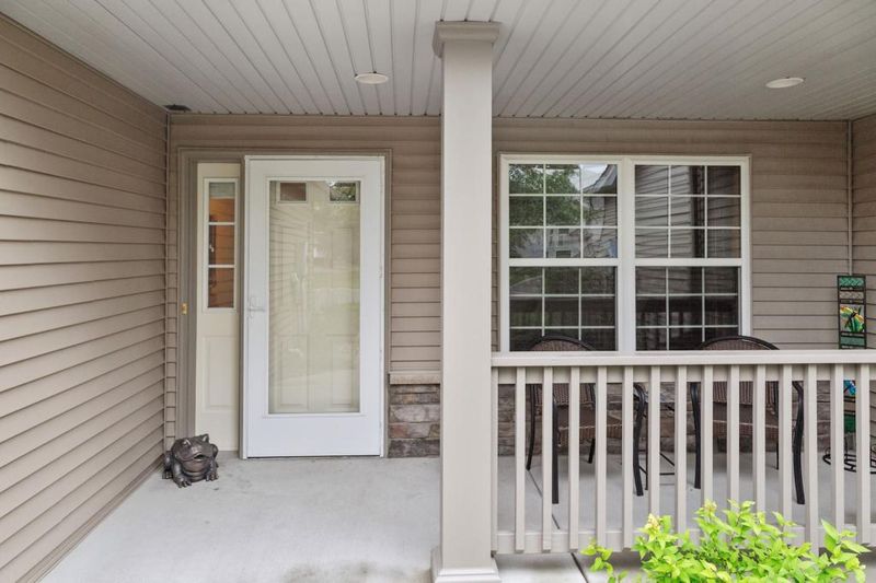 328 Arrowhead Dr, Lino Lakes, MN 55014