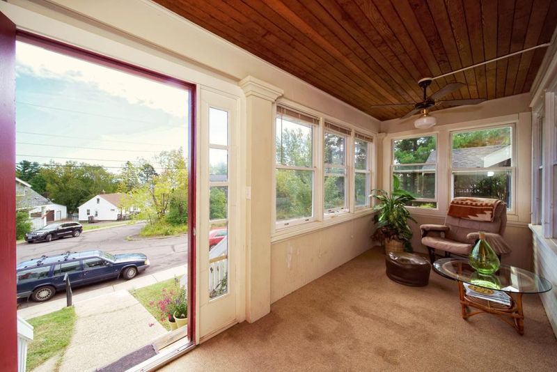 1507 Belmont Rd, Duluth, MN 55805