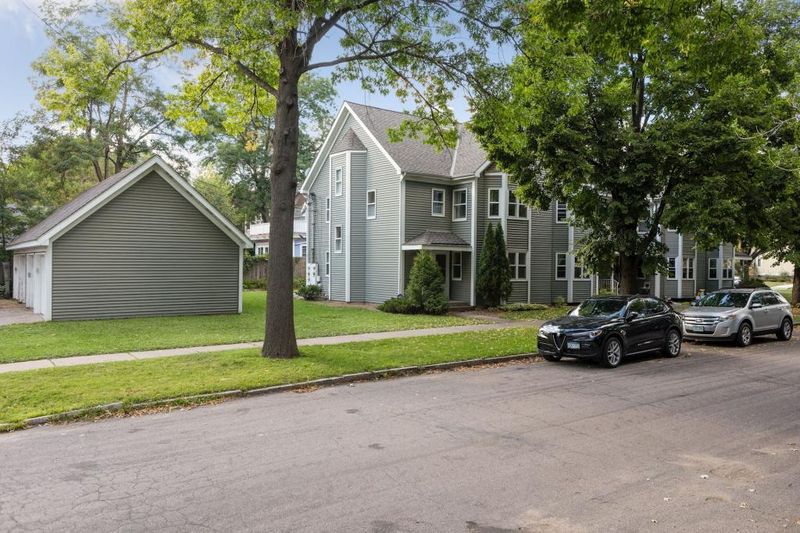 229 Kent St, Saint Paul, MN 55102