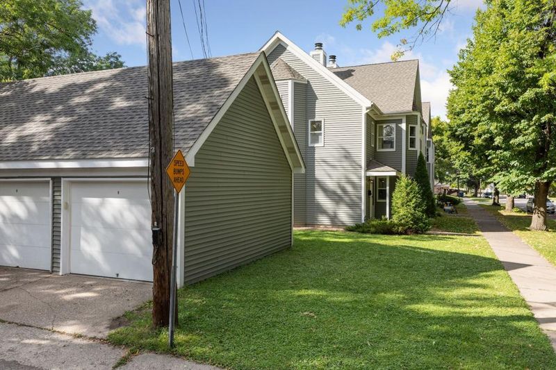 229 Kent St, Saint Paul, MN 55102