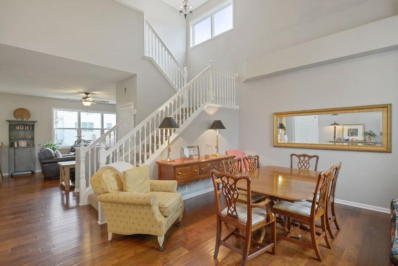6985 Greenbriar Curve, Shakopee, MN 55379