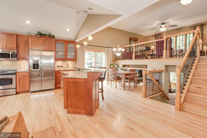 6624 Ruffed Grouse Rd, Lino Lakes, MN 55014