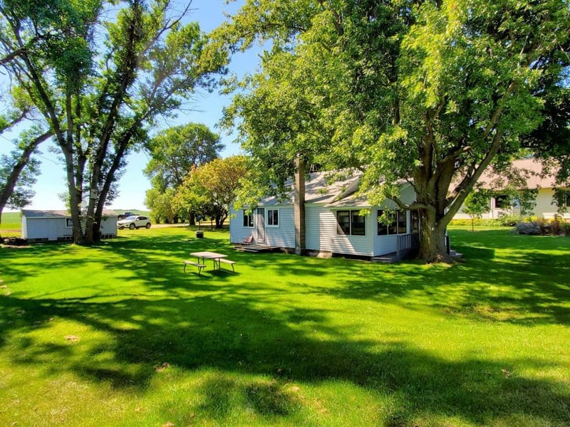 74 Pioneer Trl, Garvin, MN 56132