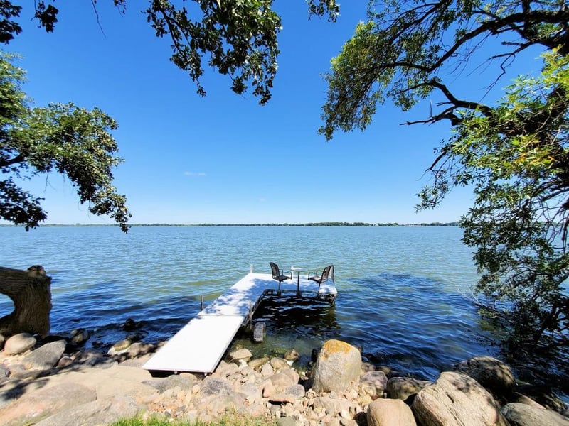 74 Pioneer Trl, Garvin, MN 56132