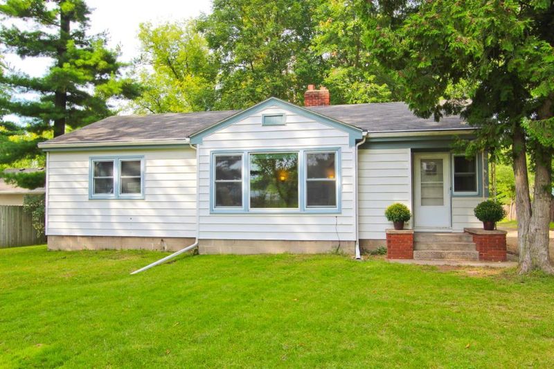4429 Otter Lake Rd, White Bear Lake, MN 55110
