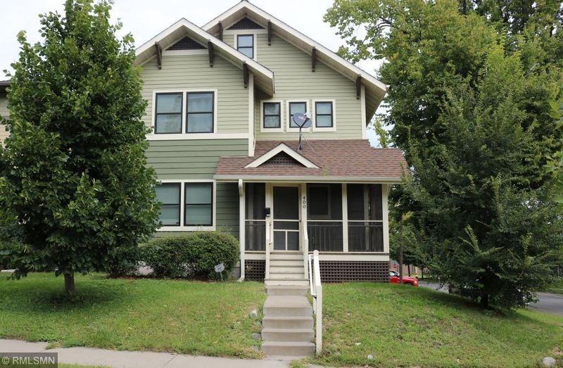 400 31st Ave N, Minneapolis, MN 55411