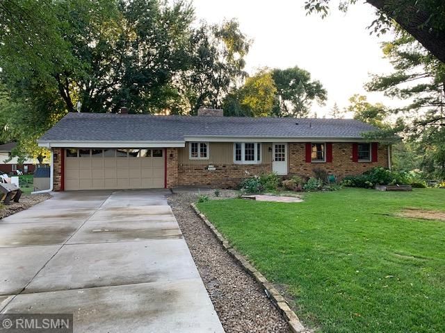 9265 Annapolis Ln N, Maple Grove, MN 55369