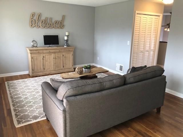 2020 103rd Ave NW, Coon Rapids, MN 55433
