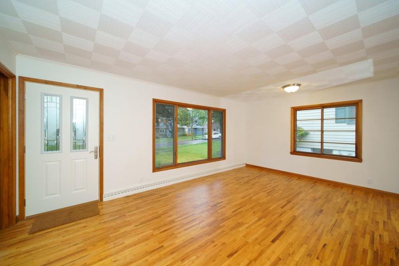 5017 Otsego, Duluth, MN 55803