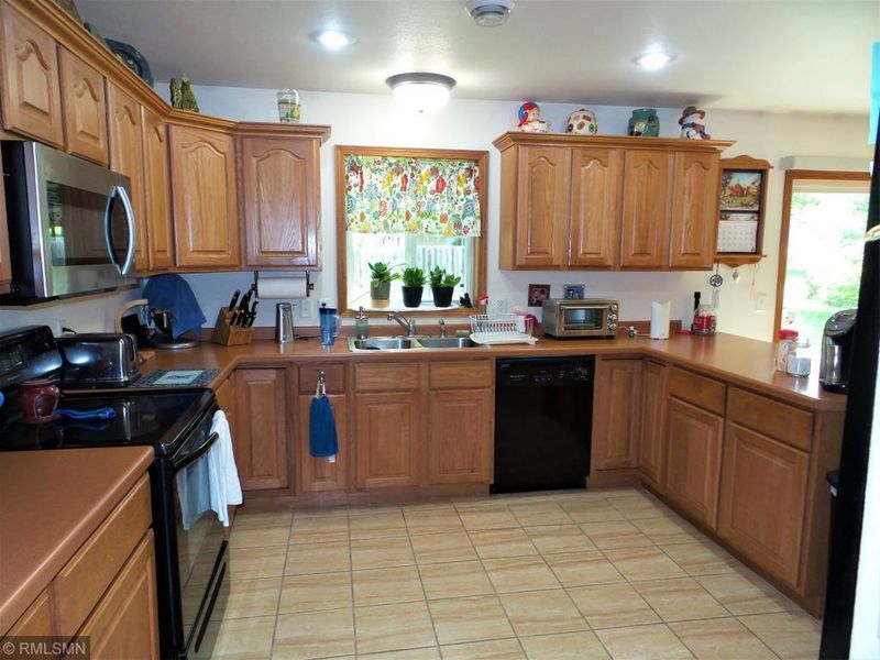 14940 Holly Dr, Baxter, MN 56425