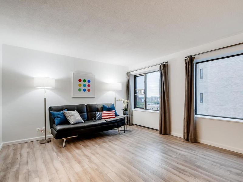 15 S 1st St #A1518, Minneapolis, MN 55401