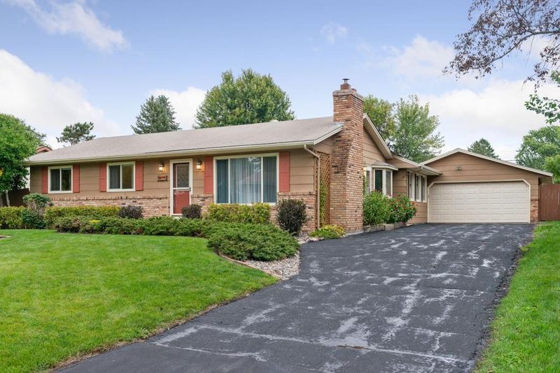4878 Bryce Ave E, Inver Grove Heights, MN 55076