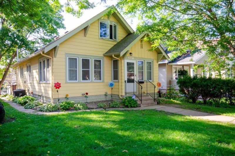 3339 Oliver Ave N, Minneapolis, MN 55412