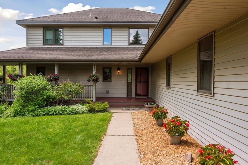 2389 Nelson Rd, Independence, MN 55328