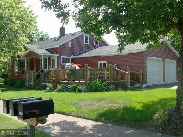 301 5th St, Moose Lake, MN 55767