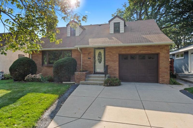 7216 Garfield Ave, Richfield, MN 55423