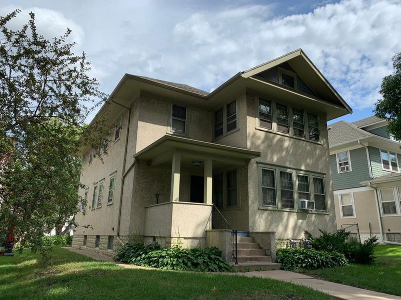 684 Cherokee Ave, Saint Paul, MN 55107