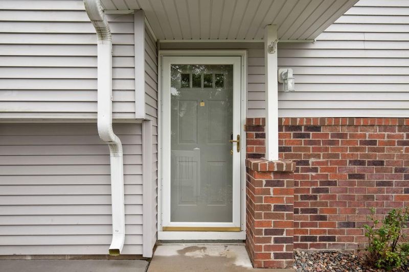 8948 Olive Ln N, Maple Grove, MN 55311