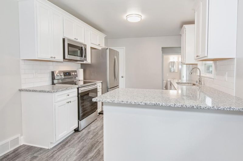 3872 Midland Ave, White Bear Lake, MN 55110