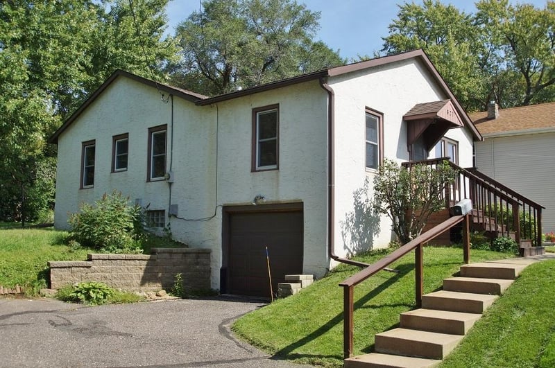 827 46 1/2 Ave NE, Hilltop, MN 55421