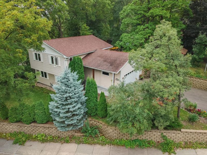1688 Stickney Ave, South Saint Paul, MN 55075