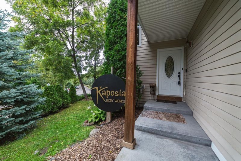 1688 Stickney Ave, South Saint Paul, MN 55075