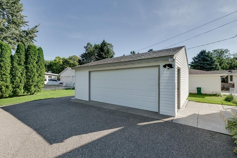 8313 Sheridan Ave S, Bloomington, MN 55431