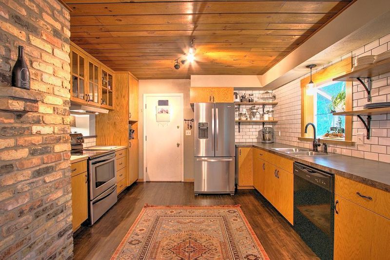786 303rd Ave NW, Cambridge, MN 55008