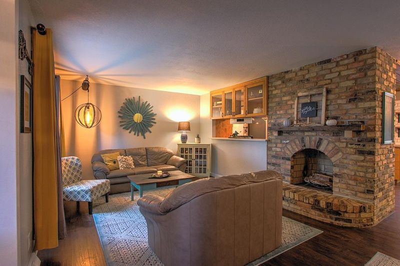 786 303rd Ave NW, Cambridge, MN 55008