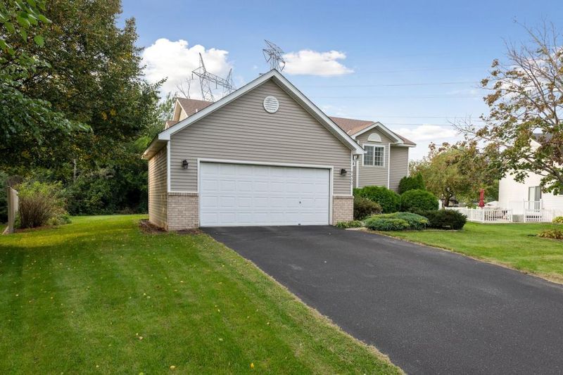 9450 W 126th St, Savage, MN 55378