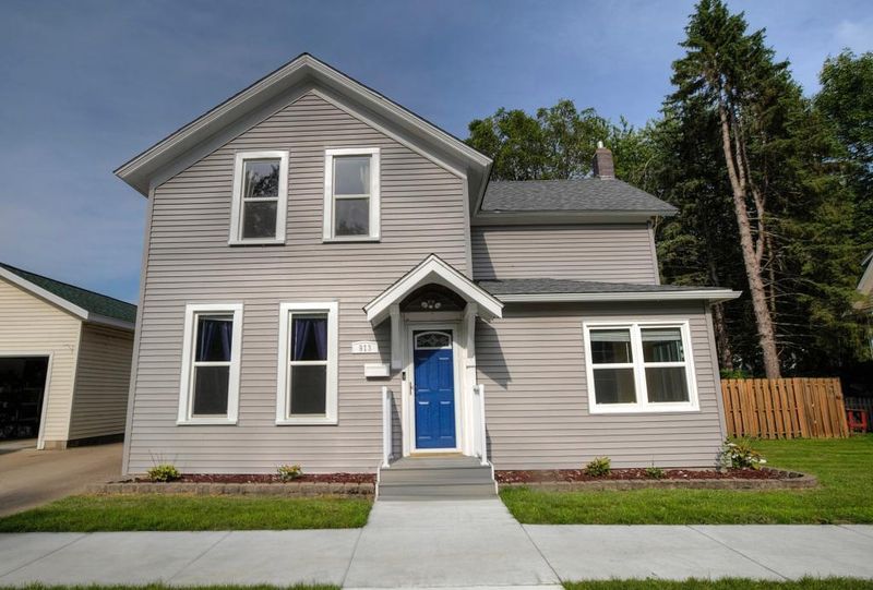 913 S Park St, Red Wing, MN 55066