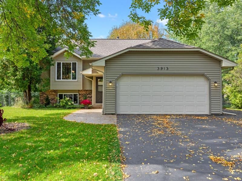 3913 Westbury Way, Eagan, MN 55123