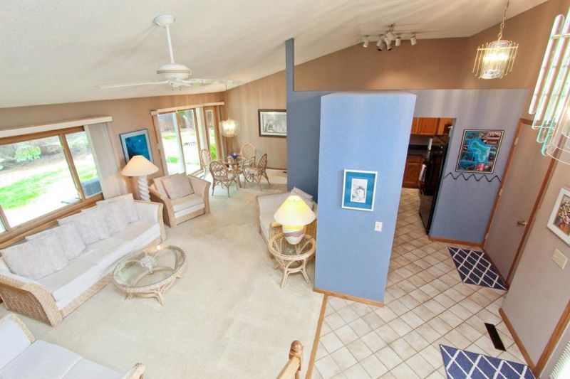 300 70th Ct N, Mahtomedi, MN 55115
